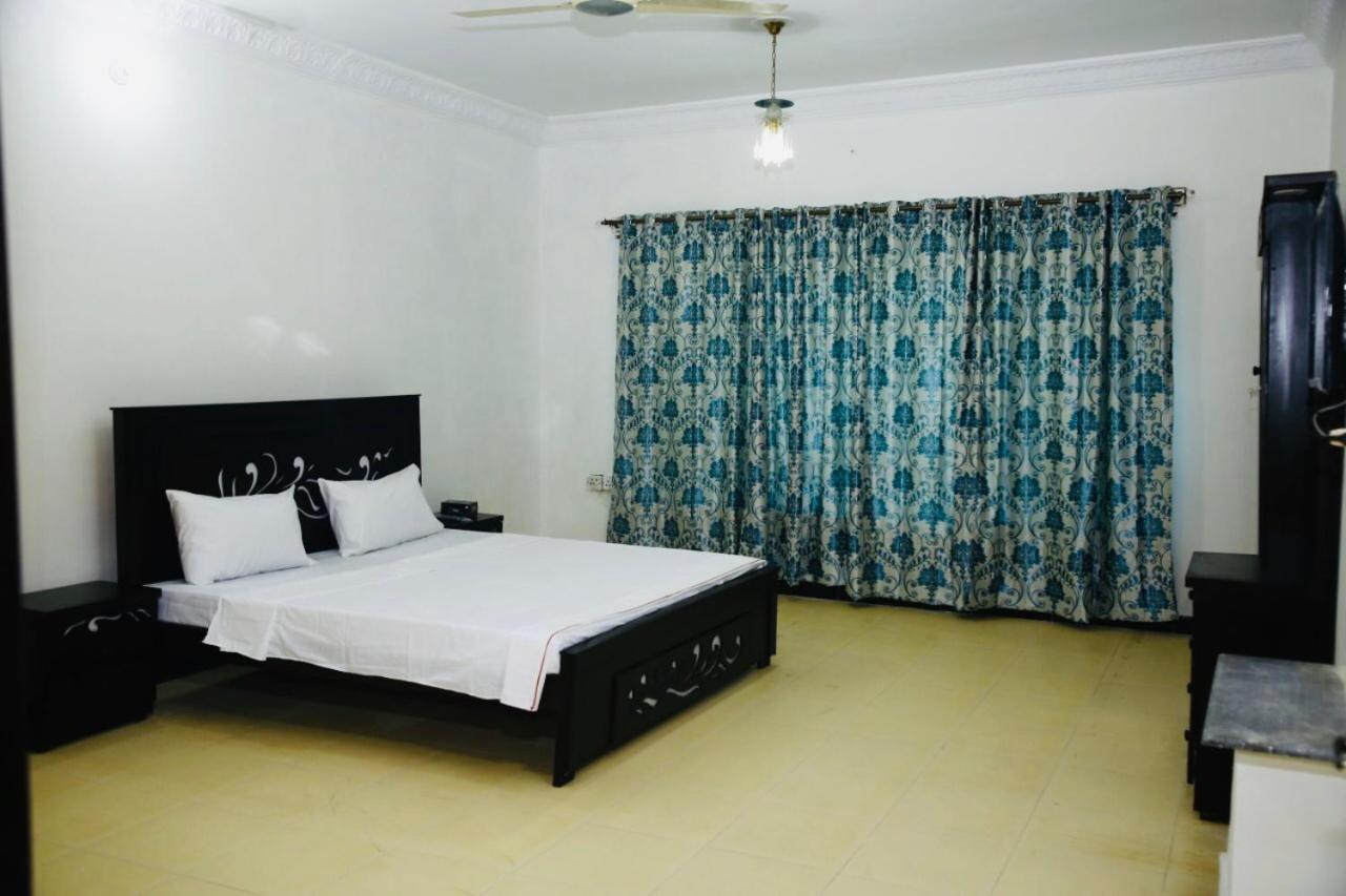 איסלמאבד Lux Lounge Guest House מראה חיצוני תמונה