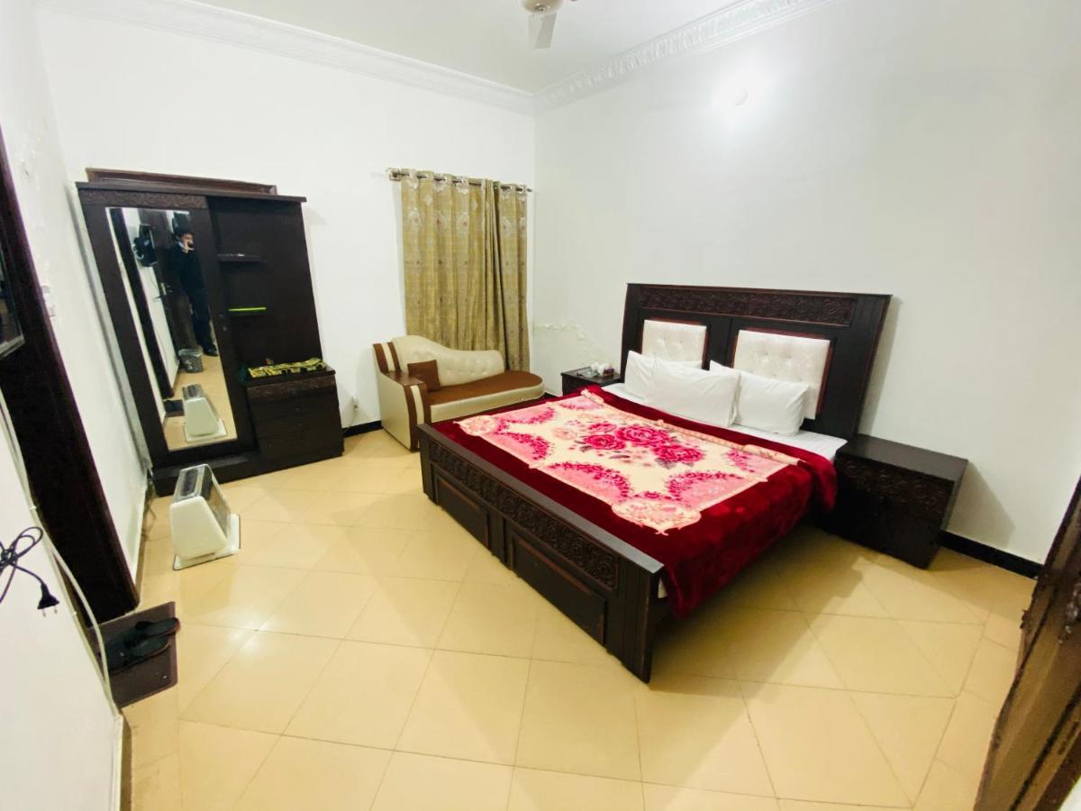 איסלמאבד Lux Lounge Guest House מראה חיצוני תמונה