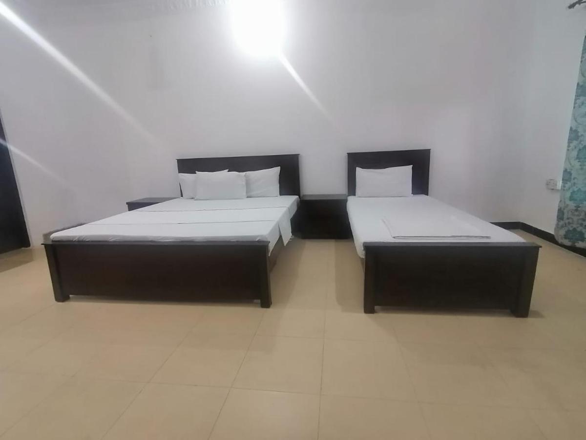 איסלמאבד Lux Lounge Guest House מראה חיצוני תמונה