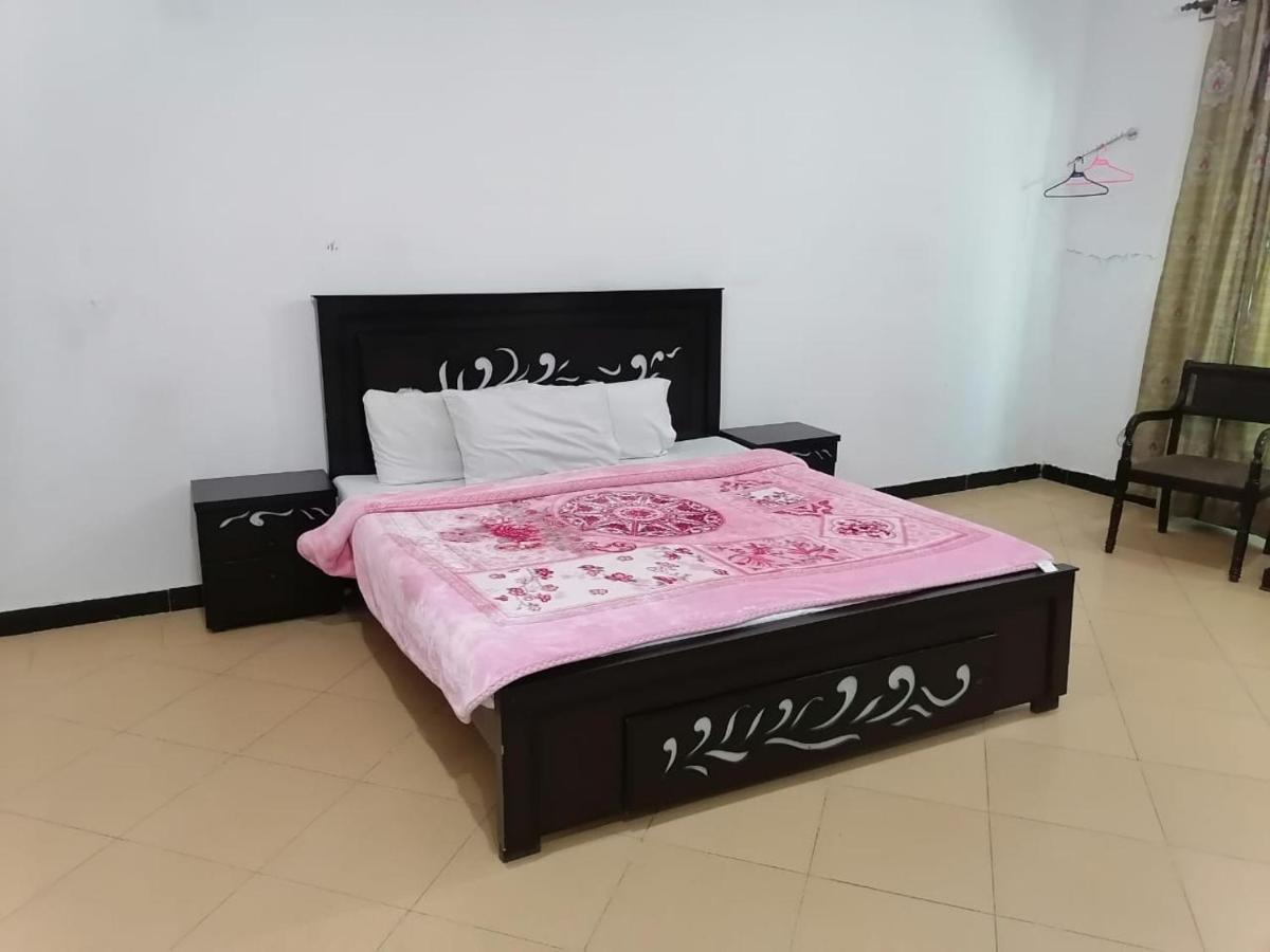 איסלמאבד Lux Lounge Guest House מראה חיצוני תמונה