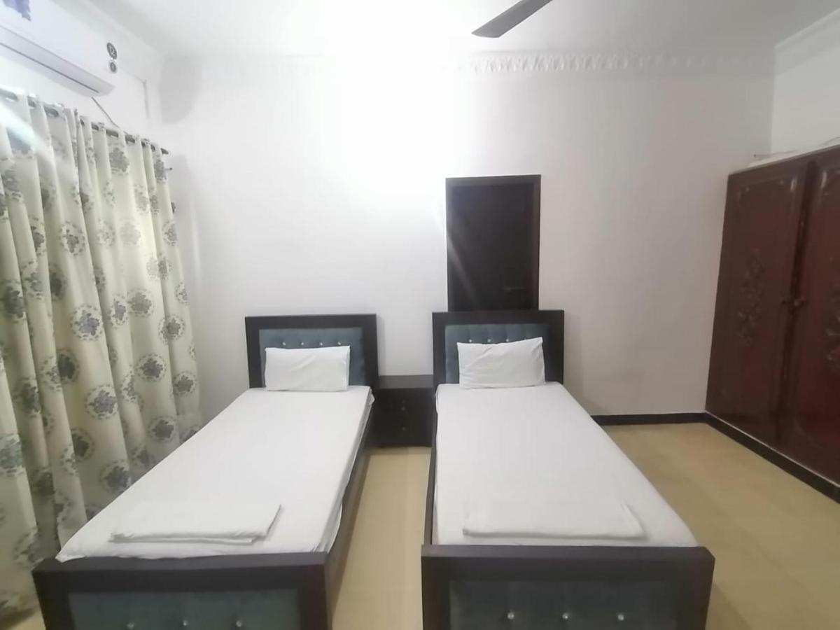 איסלמאבד Lux Lounge Guest House מראה חיצוני תמונה