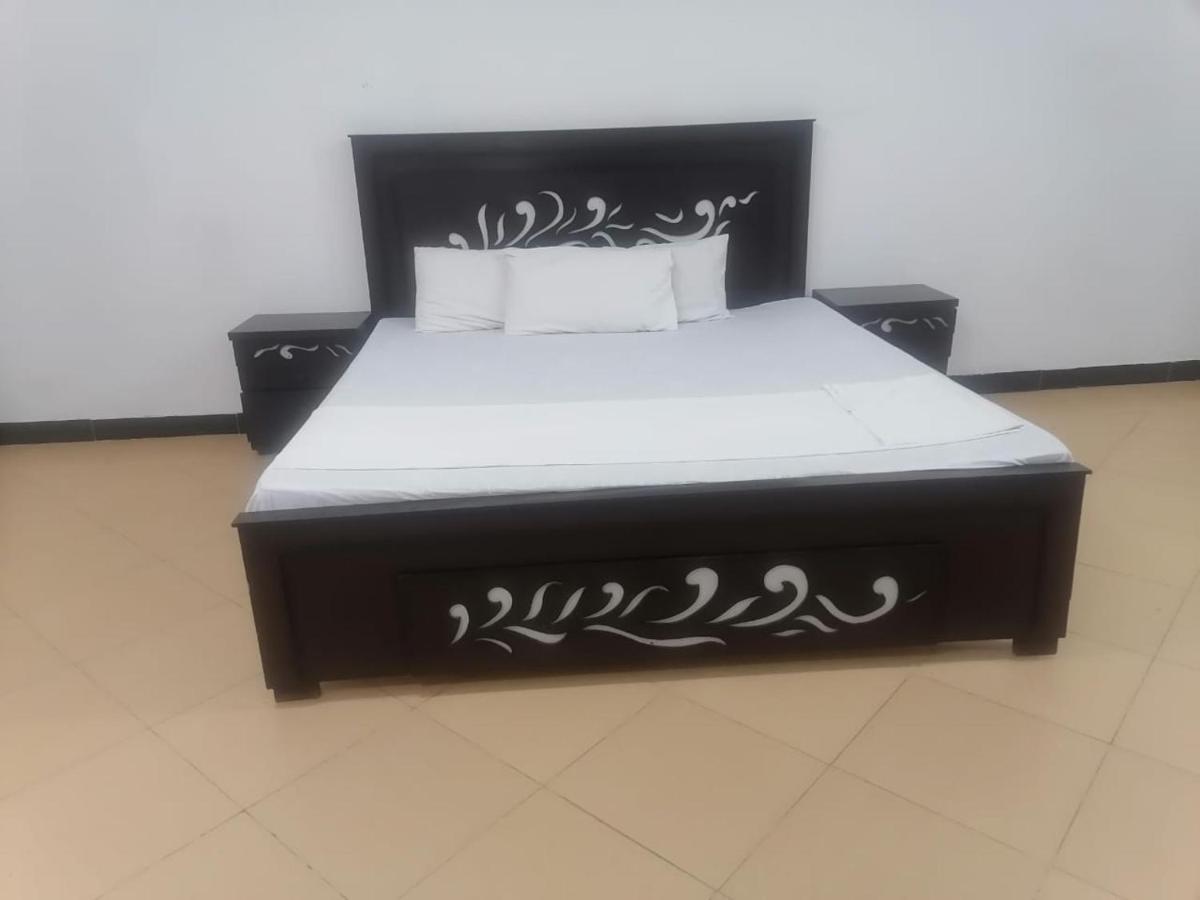 איסלמאבד Lux Lounge Guest House מראה חיצוני תמונה